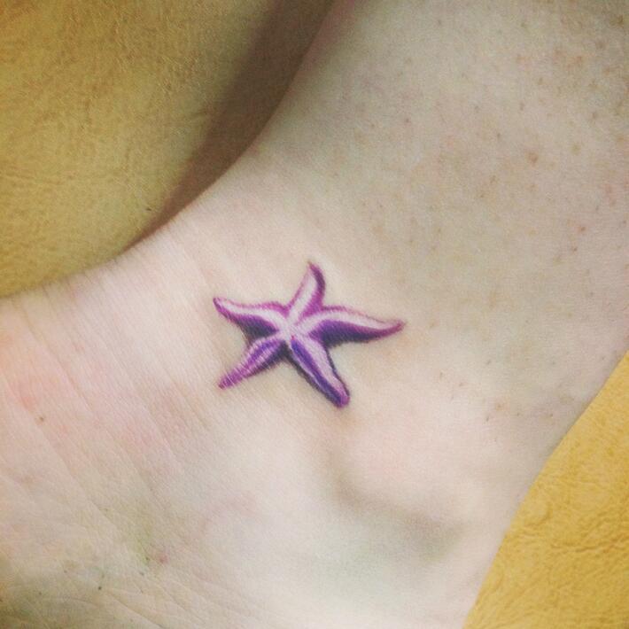 Фото тату Тату морская звезда на ноге