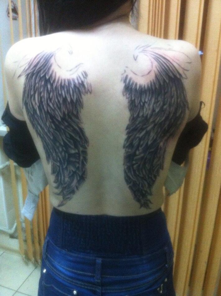 Фото тату Тату крылья на спине