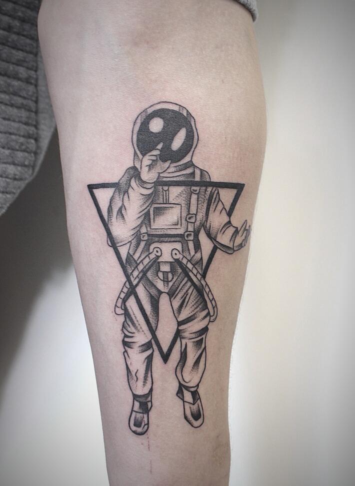Без татуировки в космос не пустят