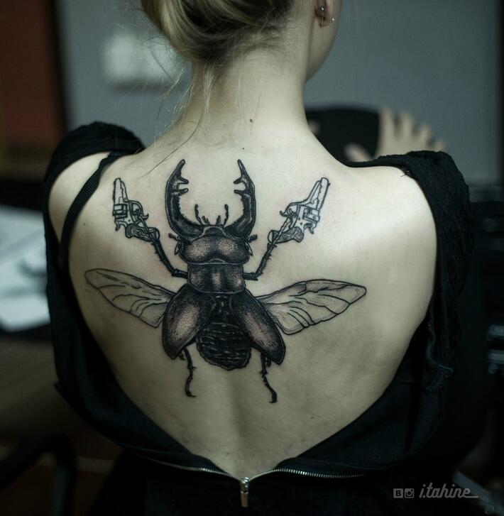 Фото тату Тату насекомые на спине