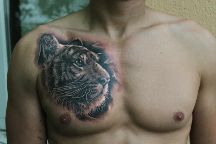 Татуировка тигр на груди (59 фото)