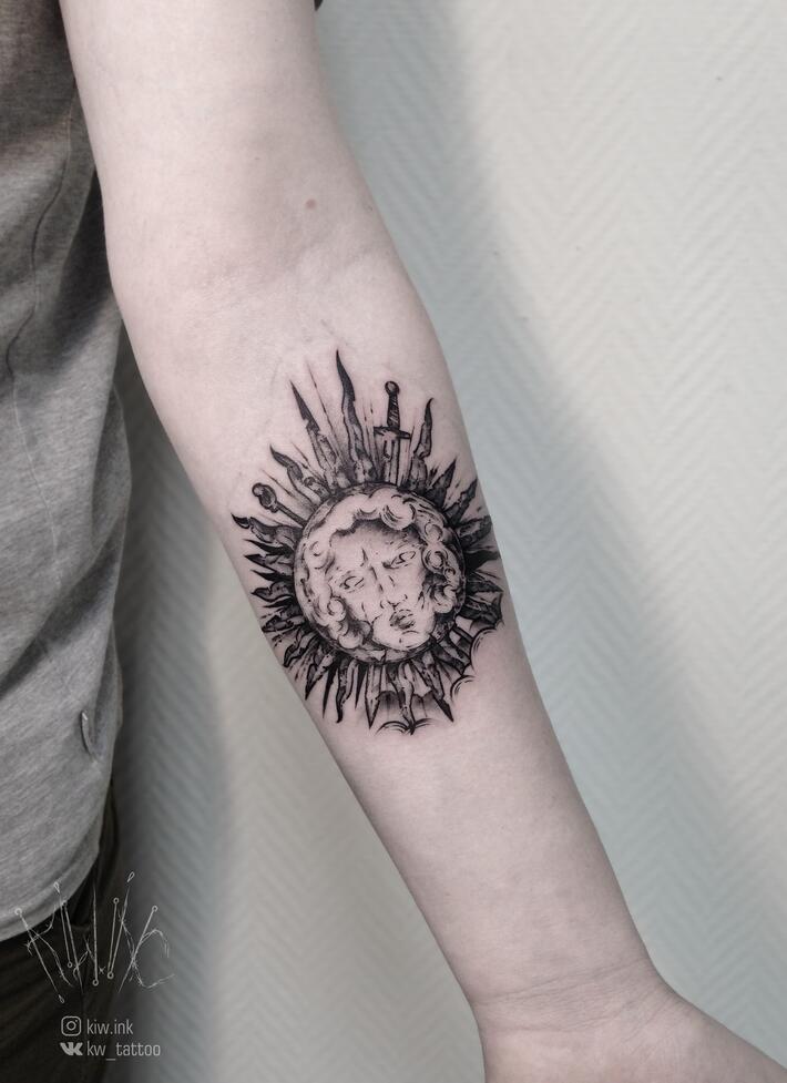ash:sun-and-moon-illustrative-black-and-gray-lady-faces-moon-tattoo -sunandmoon-sun-ratio-sun-tattoo-ideas