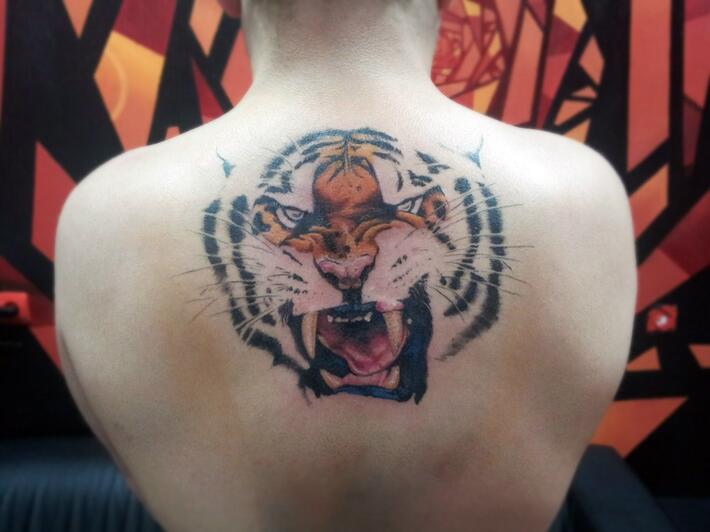 Фото тату Тату тигры на спине