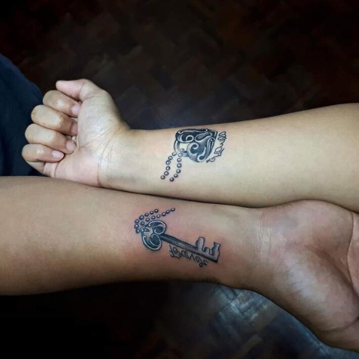 Tum Rakshak Kahu Ko Darna Tattoo Hanuman Waterproof Men and Women Temporary  Body Tattoo : Amazon.in: Beauty