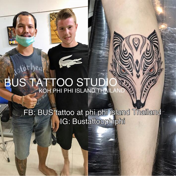 Tattoo Bus tattoo studio at phi phi i - tattoo photo (1016222)