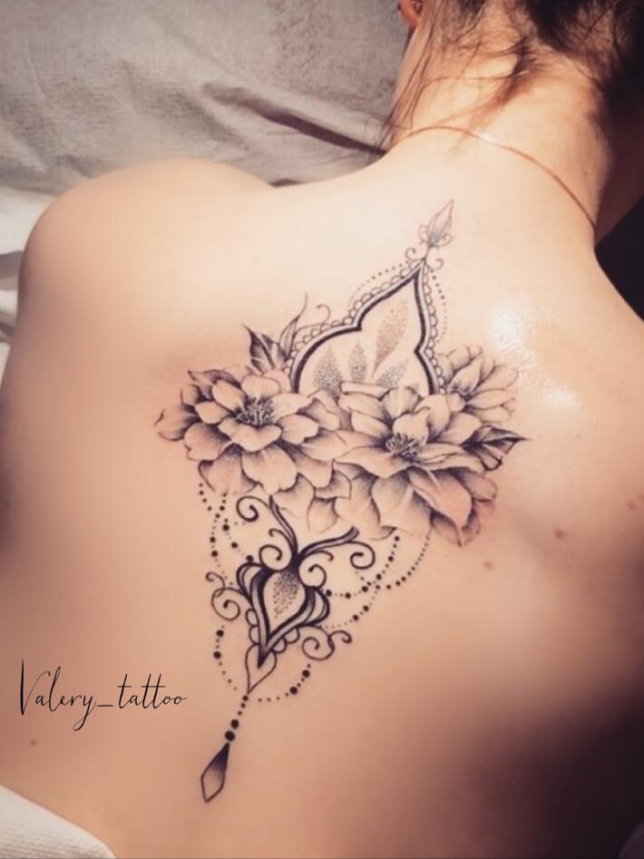 Floral And Delicate Tattoos ? (@valery_tattoo) • Photos Et Vidéos Instagram  2024 - FinetoShine