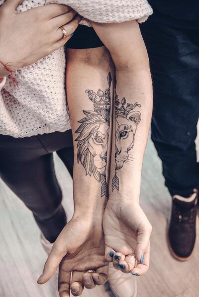 Simply Inked Lion & Lioness couple Semi Permanent Tattoo Designer  Semi-Permanent Tattoo for Boys Girls Men Women waterproof Sticker Size: 2.5  x 4 inch l Blue Black l 2g : Amazon.in: Beauty