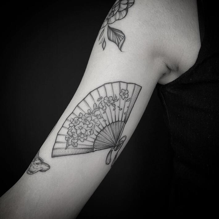 Japanese Fan Tattoo Vector Images over 240