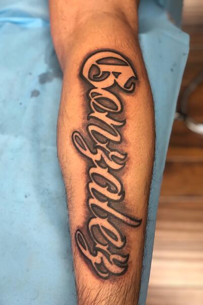 Gonzalez tattoo  Tatuajes de apellido Tatuajes de nombres Tatuaje de  nombre
