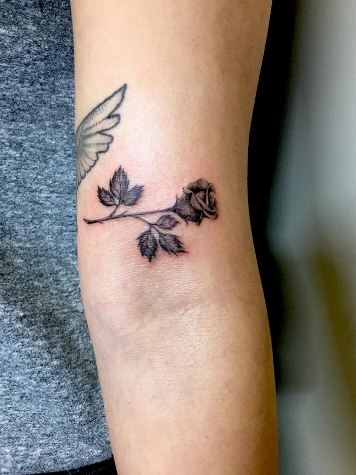 Deadly Nightshade Again I never ever get sick of tattooing poisonous  plants and Im so happy you guys find me and ask  Tattoos Botanical  tattoo Flower tattoo