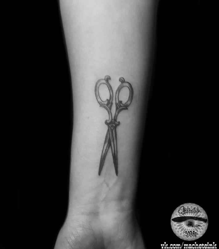 What Does Knife Tattoo Mean  Represent Symbolism