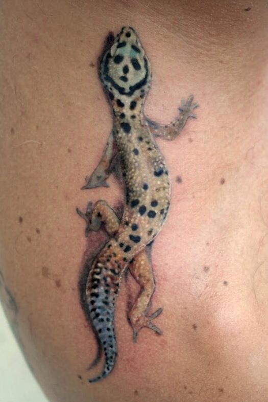FOOT GEKKO TATTOO I also did this little Gekko tattoo today for our lady  client from Sydney Australia. By Sam at Sovannaphum Tattoo Studi... |  Instagram