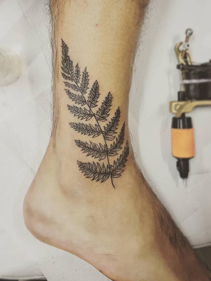 Fern foot 🦶 thanks for the entertainment Erin 🤣🤪 #foottattoo #foot  #explore #reel #tattoo #tattooartist | Instagram