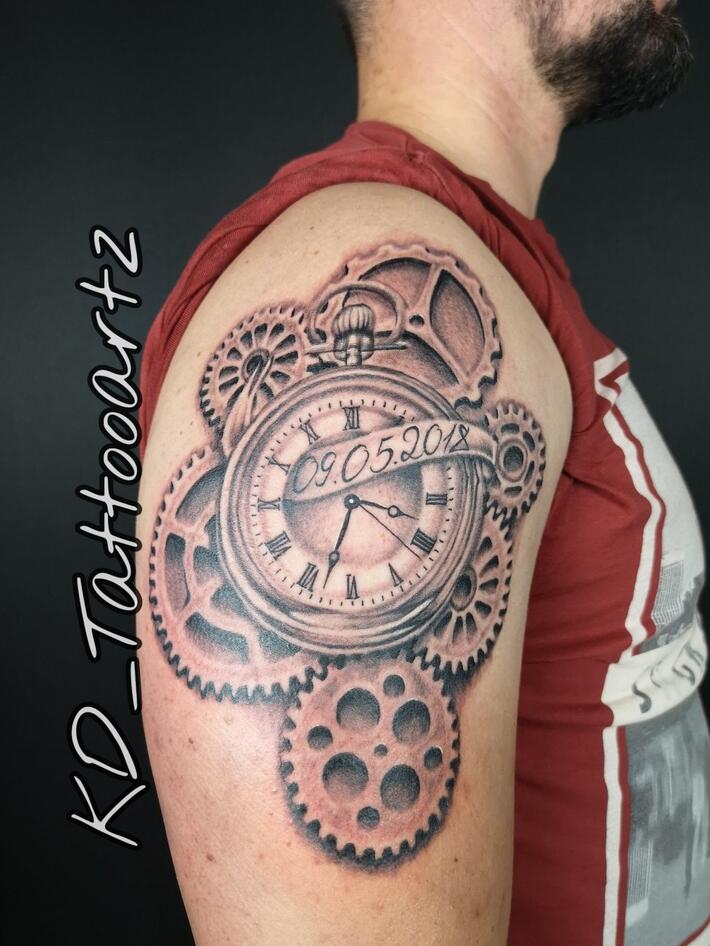 Tattoo uploaded by Gary Mossman • #clockwork #clock #timepiece #time •  Tattoodo