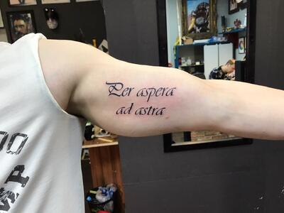 la vida es bella  tattoo lettering download free scetch