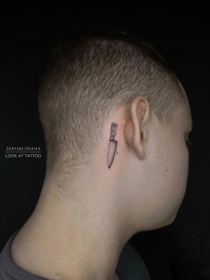 me/lookattattoo

Дарья Безруких
https://vk