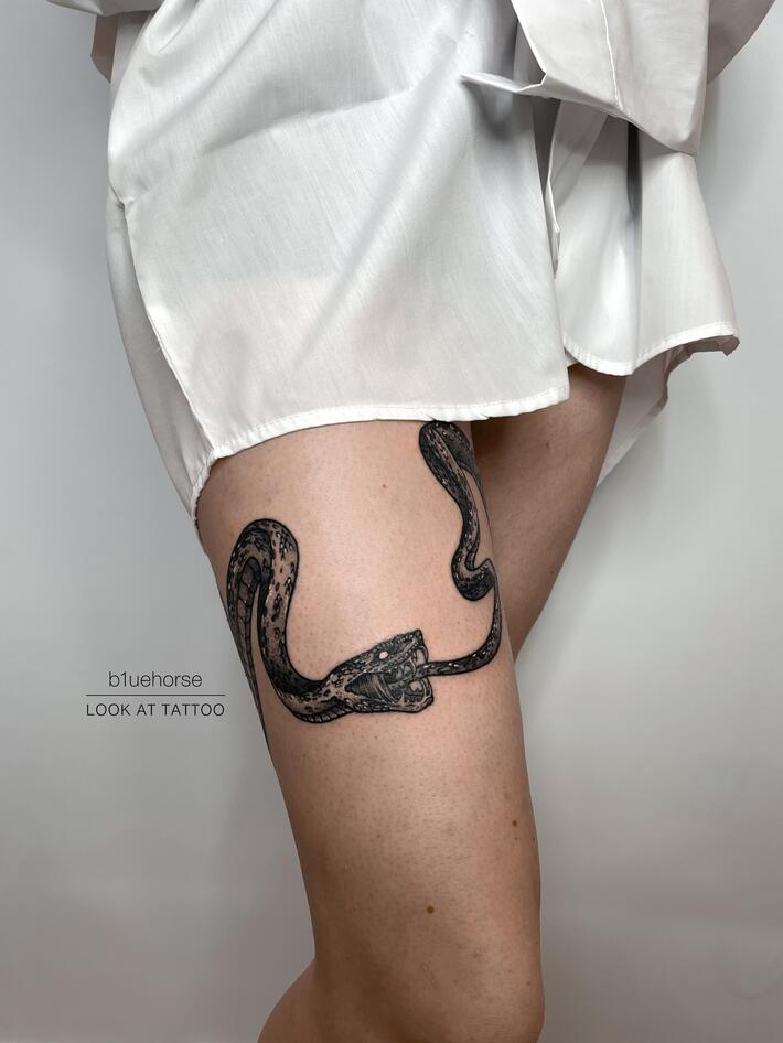 me/lookattattoo

Евгения Сотникова
https://vk